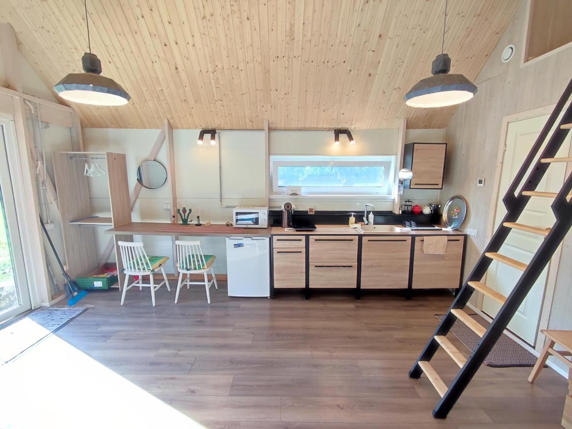 Modern Sauna Cabin In Horse Ranch Liyeplauke Bagian luar foto