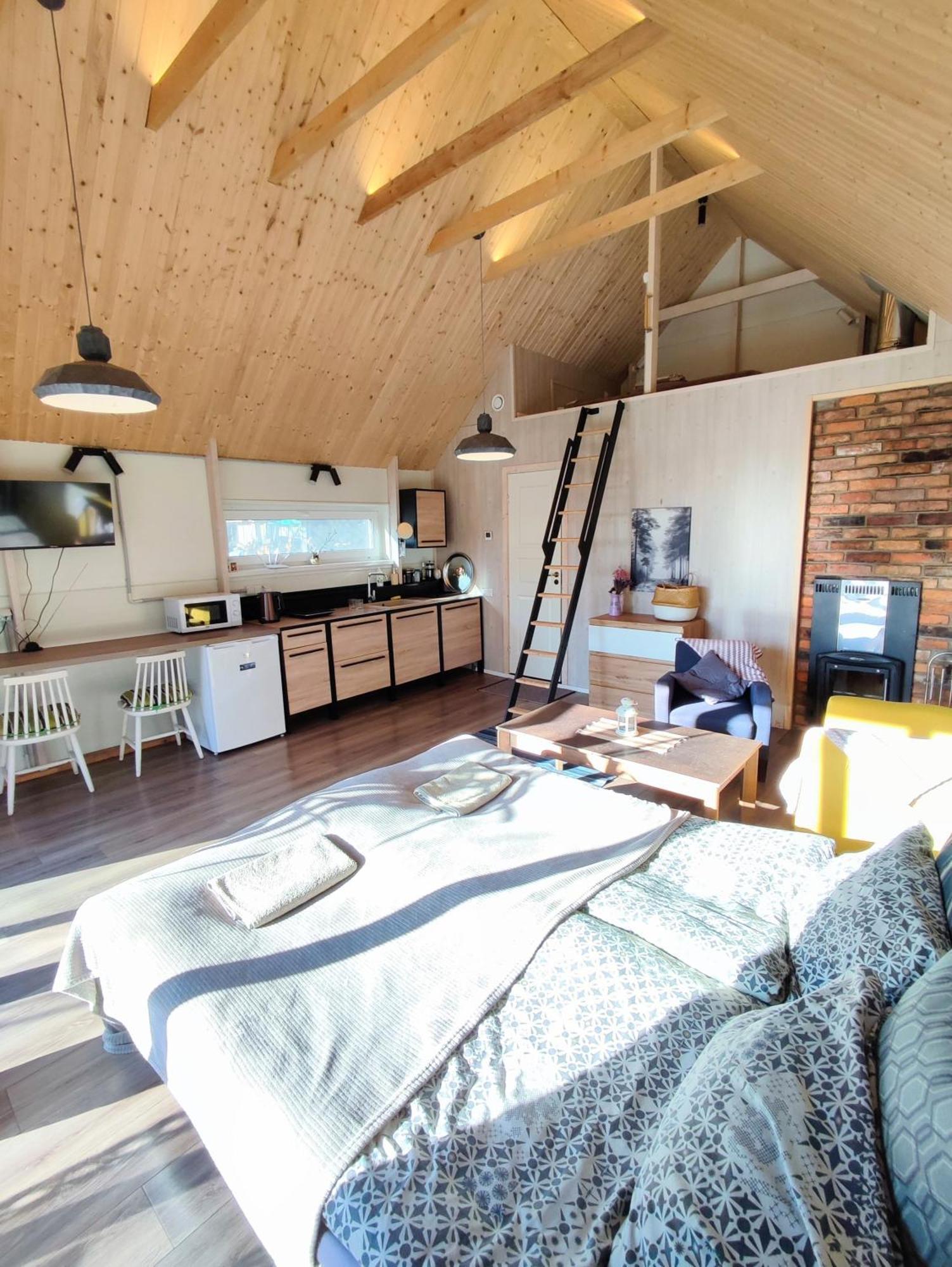 Modern Sauna Cabin In Horse Ranch Liyeplauke Bagian luar foto